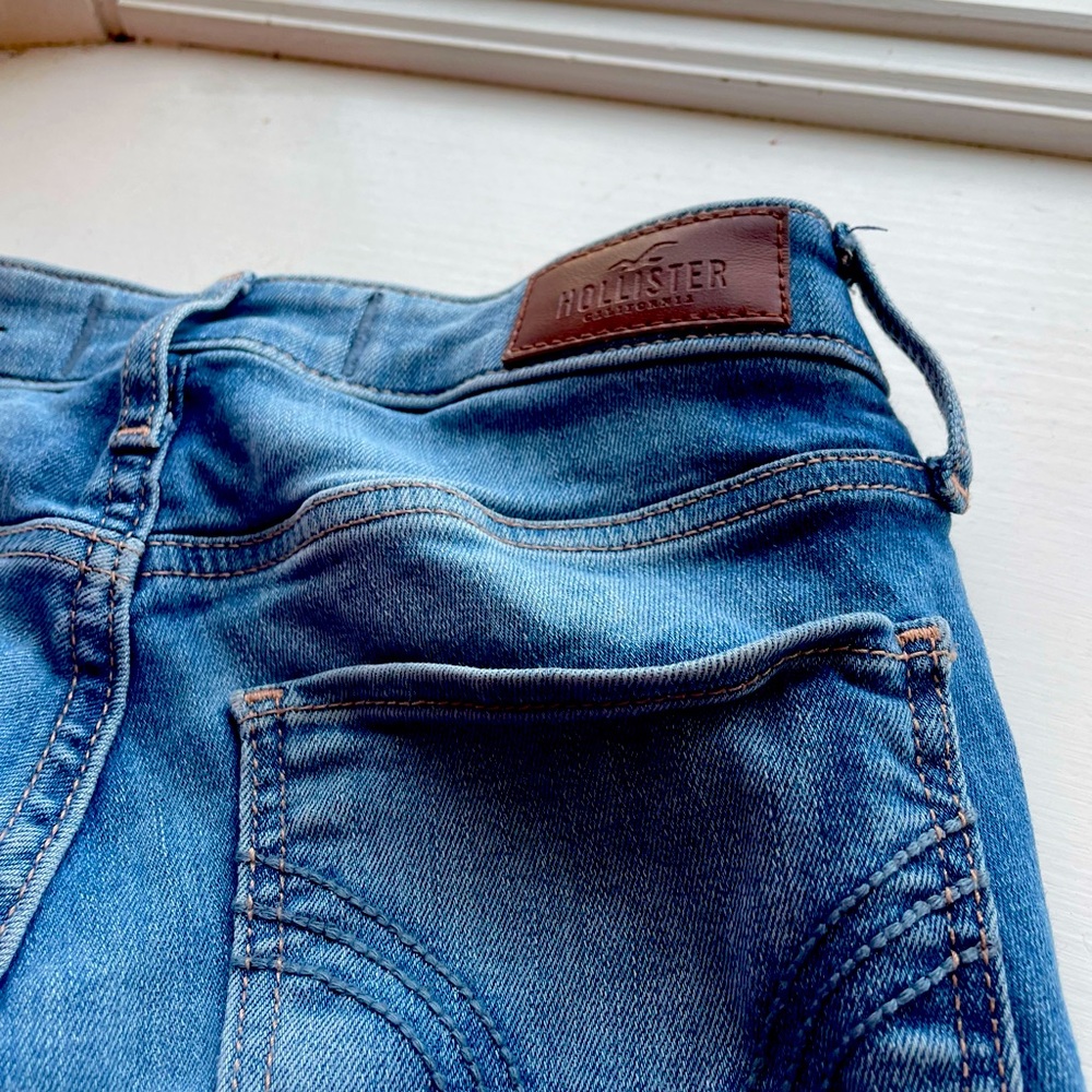 Hollister Super Skinny Jeans